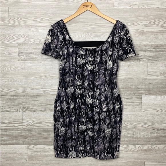 Material Girl Black Print Bodycon Dress - Picture 1 of 6